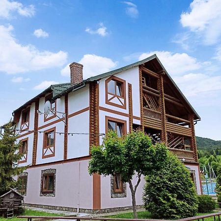 Hirskyy Svitanok Mihova Exterior foto