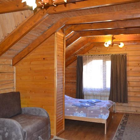 Hirskyy Svitanok Mihova Exterior foto