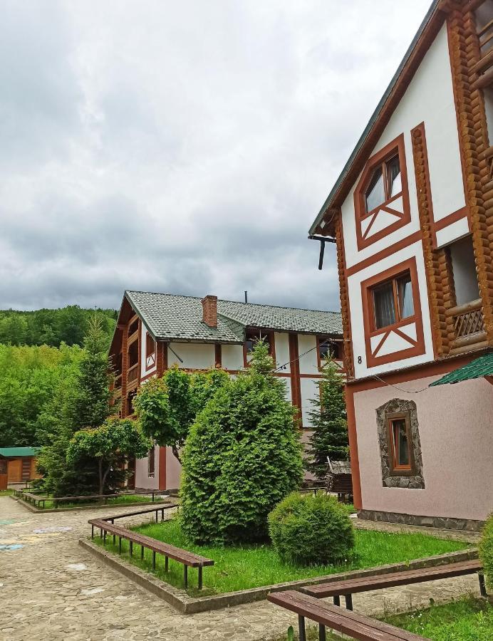Hirskyy Svitanok Mihova Exterior foto