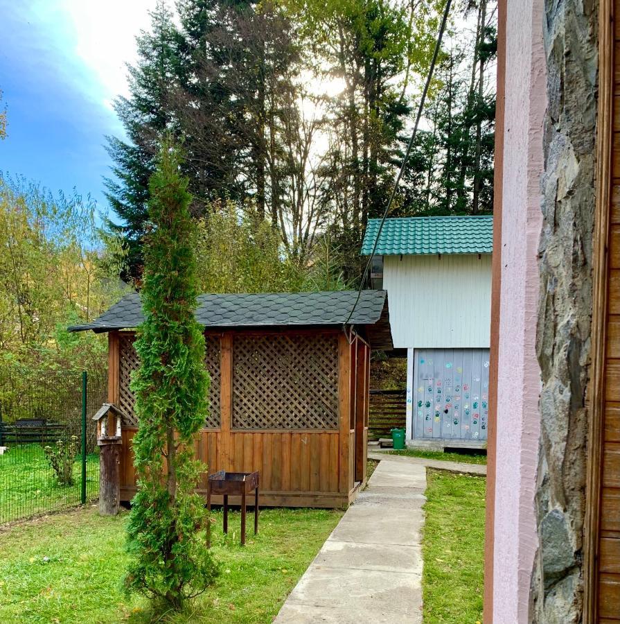 Hirskyy Svitanok Mihova Exterior foto