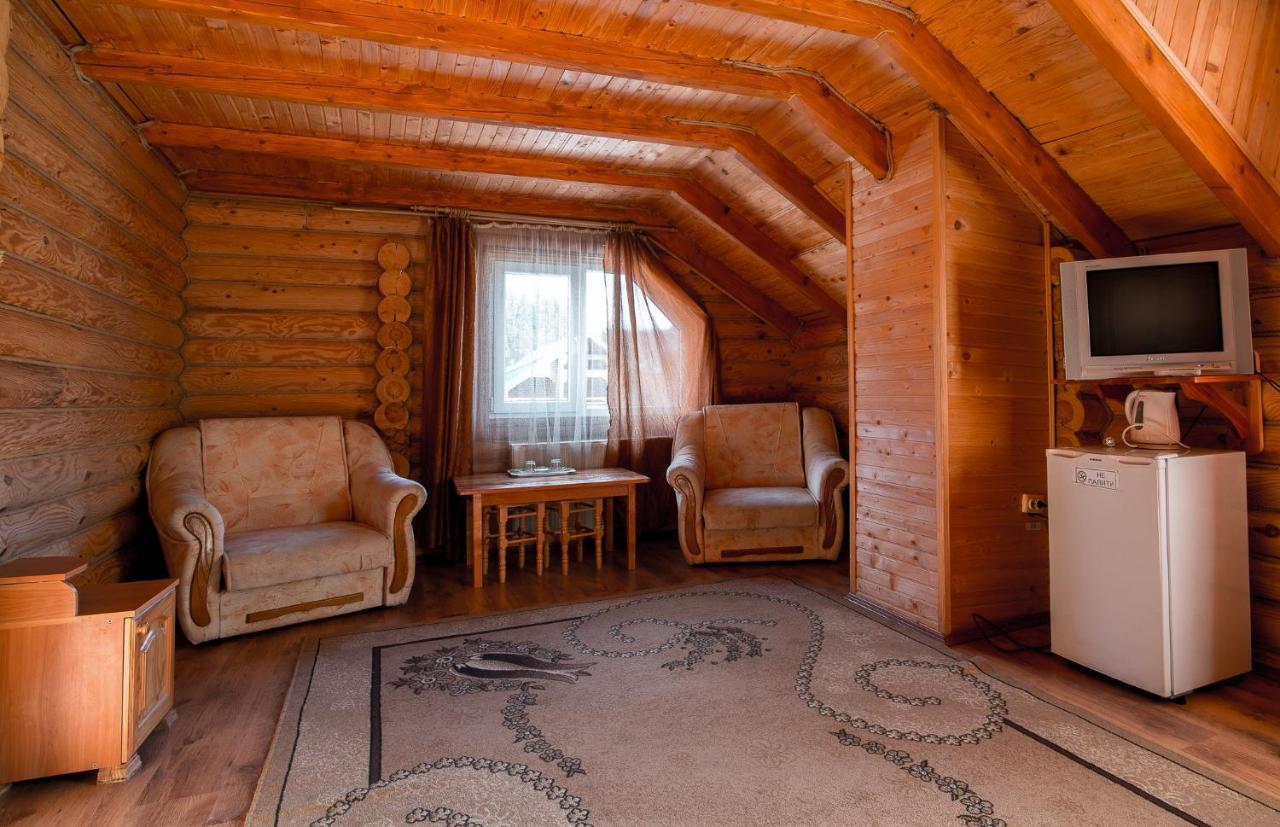Hirskyy Svitanok Mihova Exterior foto