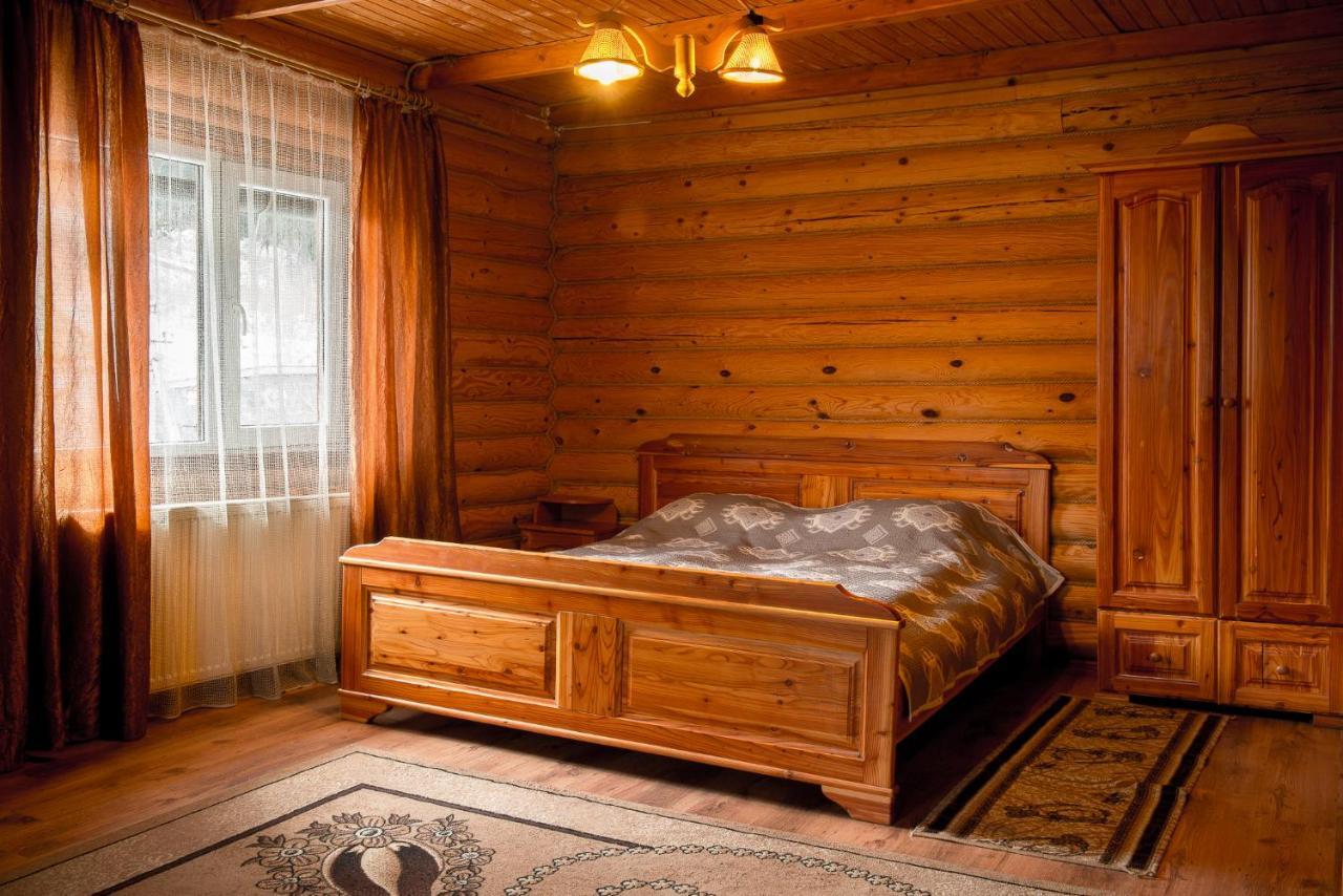 Hirskyy Svitanok Mihova Exterior foto